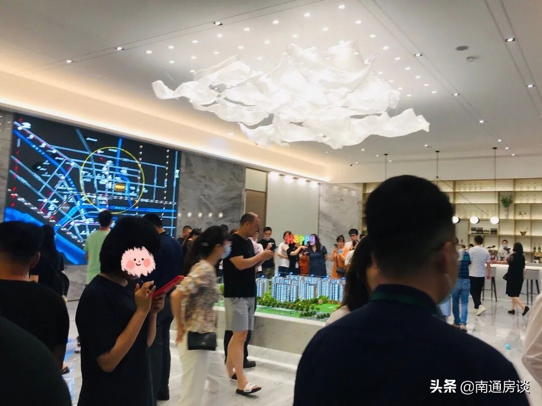 扛鼎之作！北大街高端住宅售楼处首度公开，现场被买房人挤爆