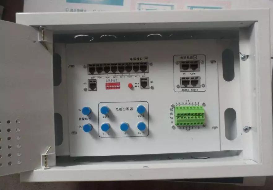 路由器在卧室另一个卧室没有信号,路由器在客厅怎么增强卧室信号