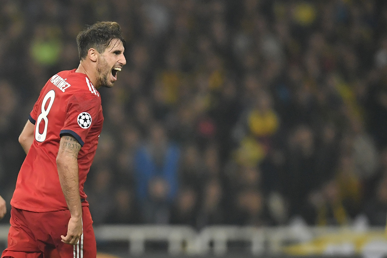 消失的中轴线金元足球下最稀缺的三大位置(二):中场铁闸