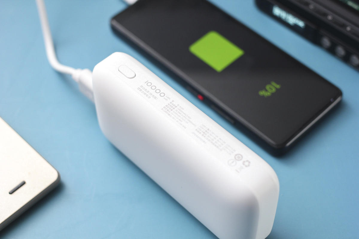 爱国者充电宝10000mah37w,爱国者aigo充电宝x10p拆解