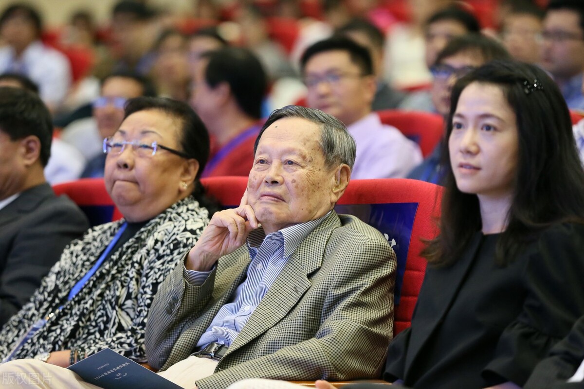 翁帆曾经结过婚吗,翁帆婚后生活照