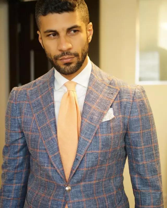 汤尼古其西装合身,汤尼古私人定制西装