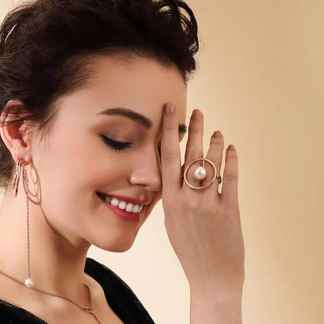 为啥相同的穿搭自己不穿不好看,同样的穿搭为什么别人穿更好看