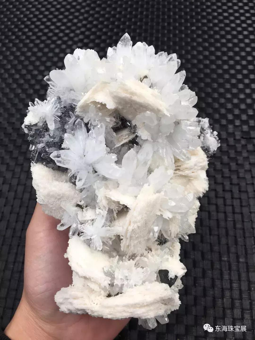 最好看的天然矿物,世界上最珍贵的矿物