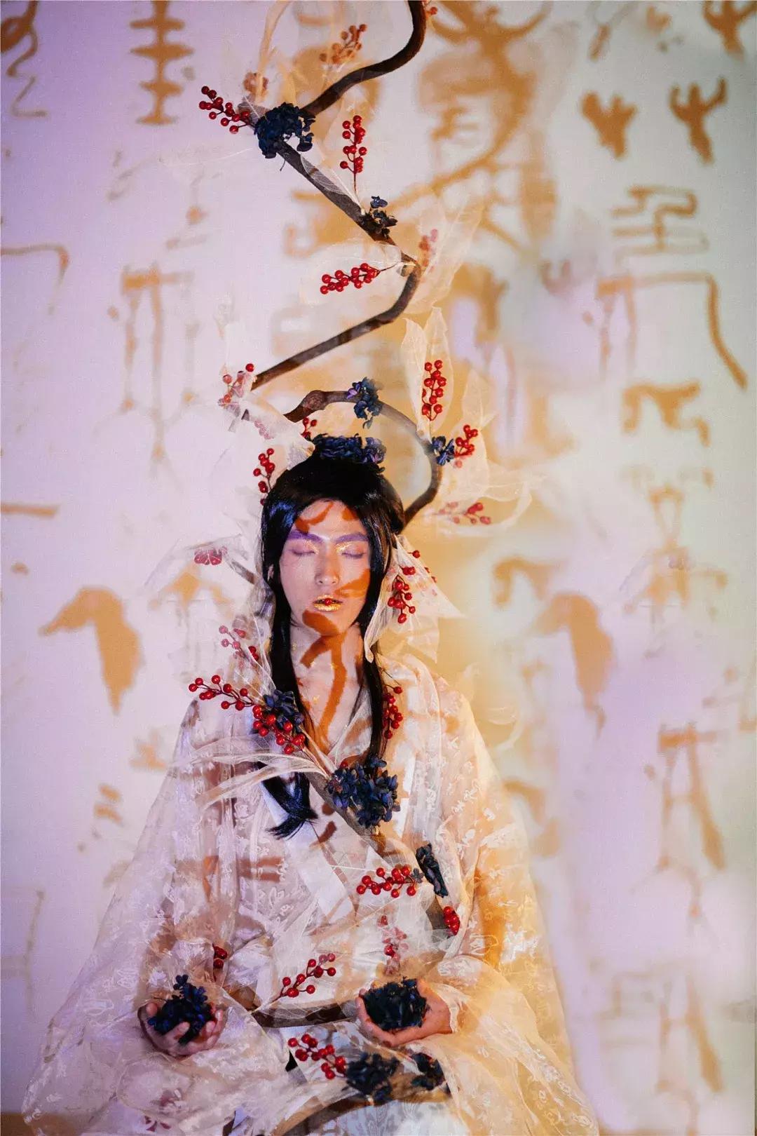 90后女孩拍稀有动物,90后女孩拍视频200万