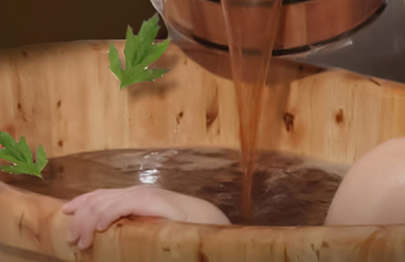 治疗白癜风泡药酒,药浴对白癜风患者真的有用吗