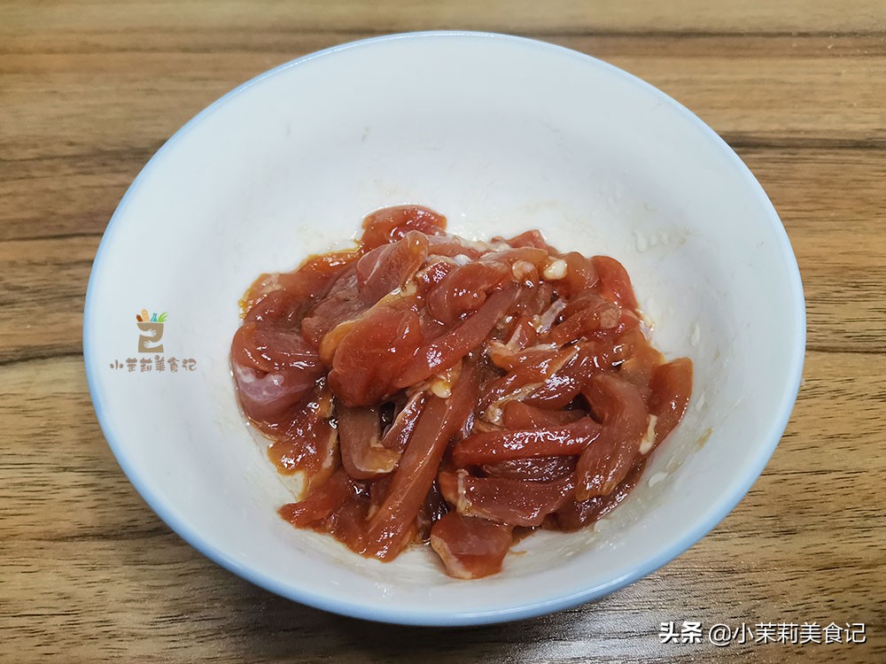 尖椒干豆皮怎么做好吃,做尖椒干豆腐用颗粒碱吗