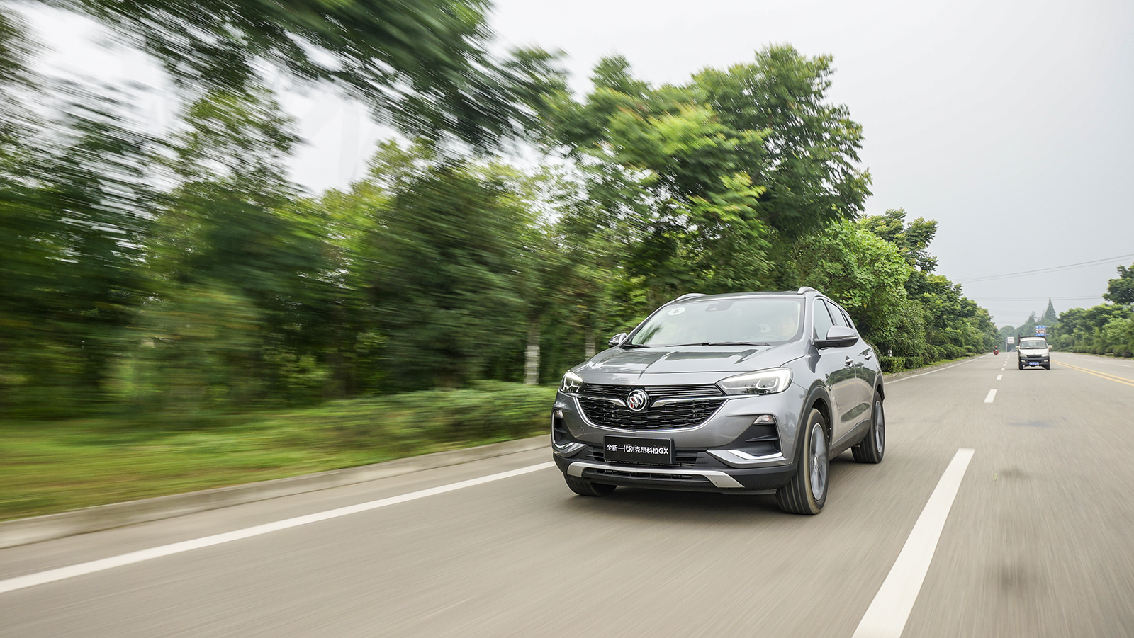 别克suv昂科拉gx手动挡价格,别克昂科旗一辆高品质suv