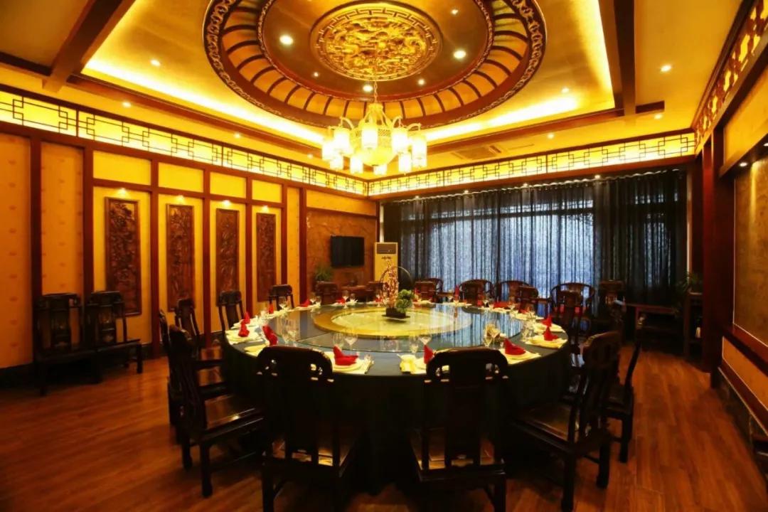 清明上河园里面吃饭,清明上河园年夜饭