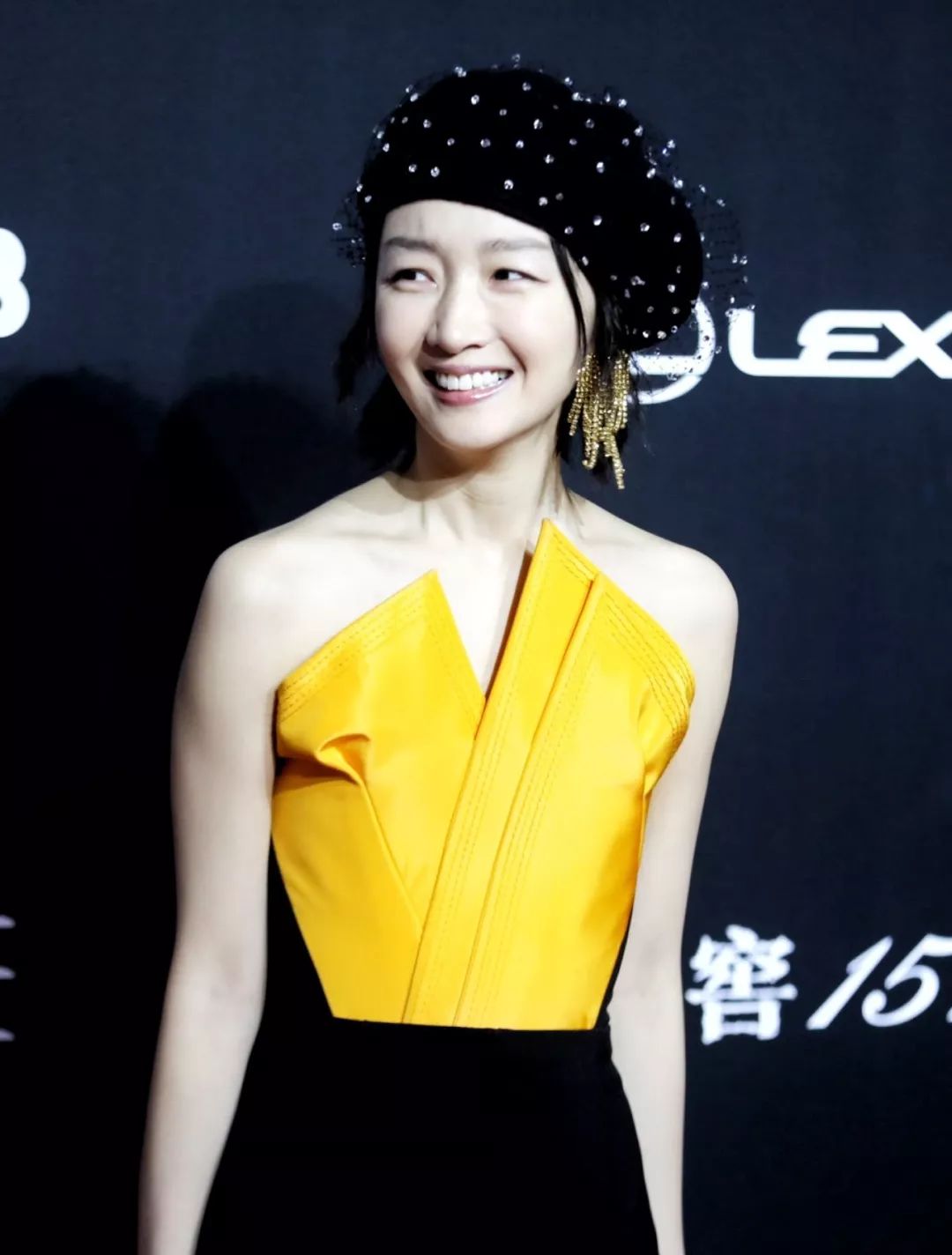 周冬雨变美女,周冬雨变好看了