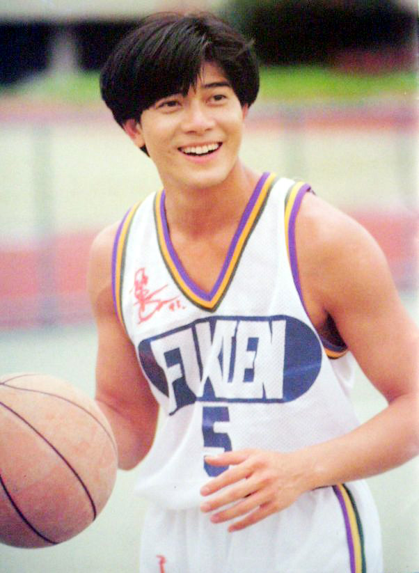 51岁郭富城依然英俊潇洒,沧桑郭富城