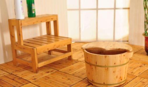 寒从足下生，冬天来了风湿病患者该如何正确泡脚？