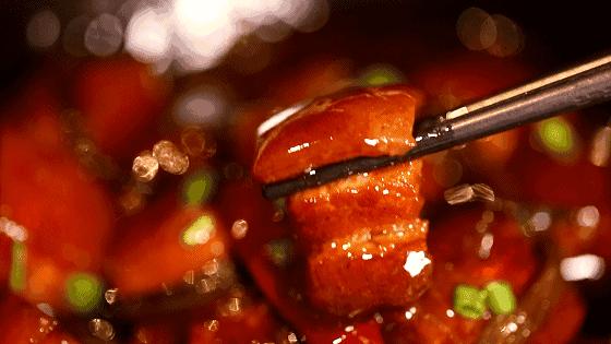 红烧肉放冰糖还是白糖好,红烧肉用白糖好还是冰糖好吃