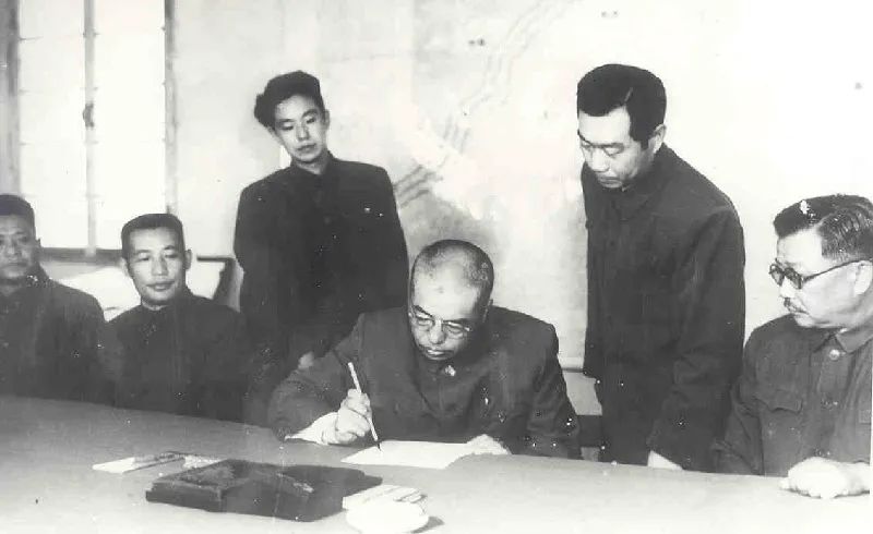 解放军三大天才名将是谁,解放军一生无败绩的将领