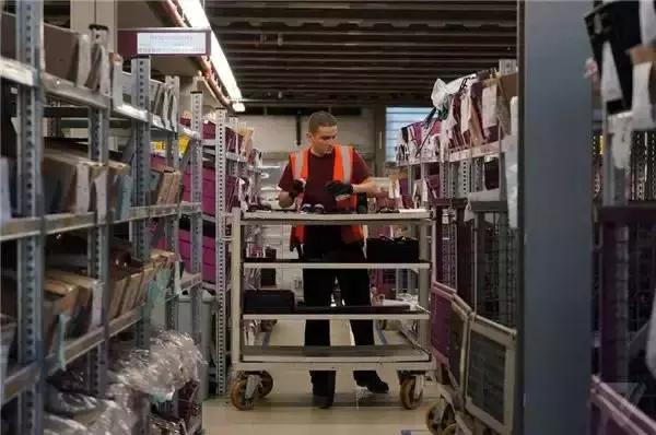 劳斯莱斯全部车间图片,劳斯莱斯的工厂的视频