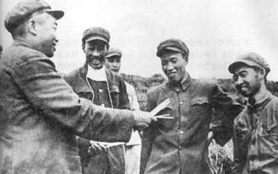 麦克阿瑟让士兵们过感恩节,麦克阿瑟最难忘的感恩节