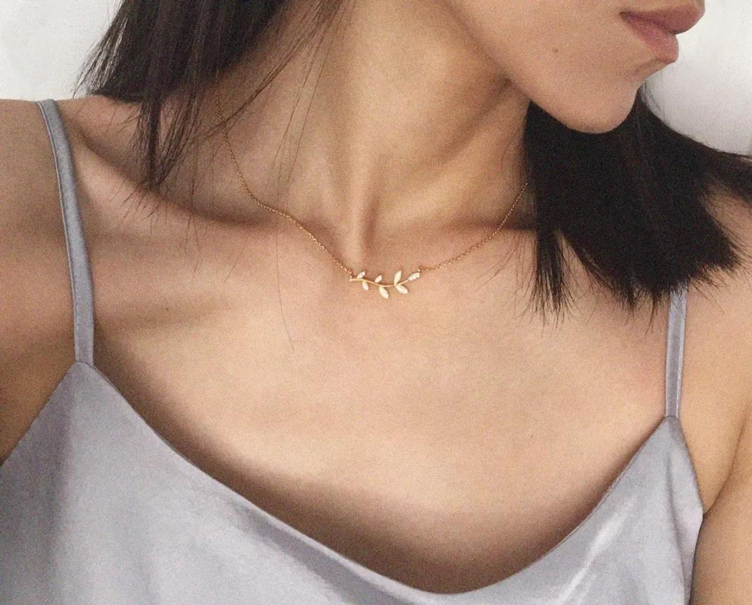 锁骨不明显也能戴出好看的项链,锁骨链不够长