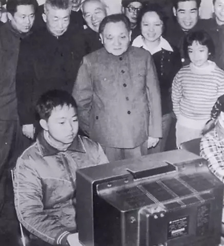 新加坡哪里能学编程,新加坡上学从小学到大学学制