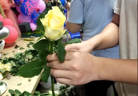 diy手工插花步骤,平行形插花步骤图解