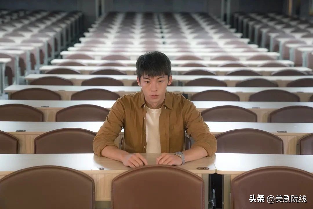 豆瓣评分8.0以上华语电影2020年,最新华语豆瓣评分9.5以上的电影