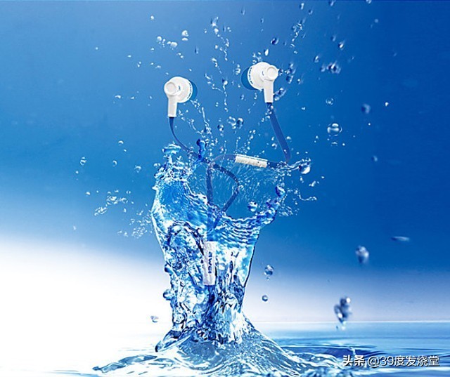 耳机掉水里还能用吗要怎么处理,耳机掉水里了怎么补救