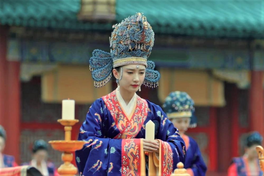 玄纁为色、纯白无瑕、红绿相间：中国古代婚礼服色彩那些事