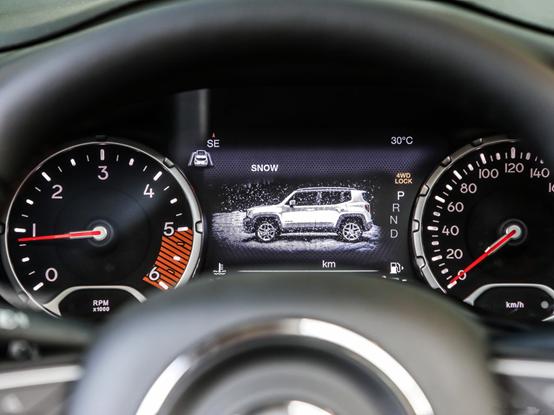 2023款jeep自由侠改装,全新一代jeep自由侠