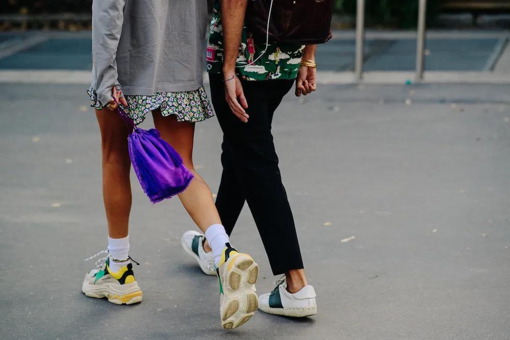 巴黎世家七夕土味广告,巴黎世家的七夕广告真的土爆了吗