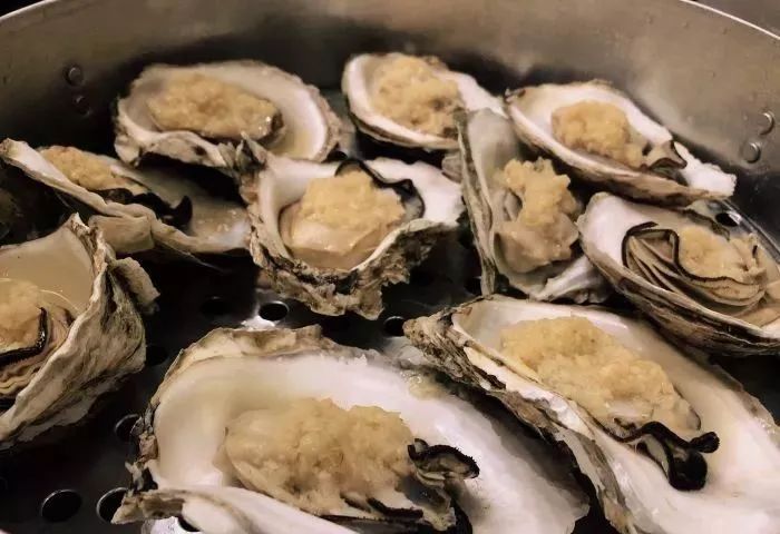 南宁可以吃超大生蚝的地方,南宁大沙田好吃的生蚝