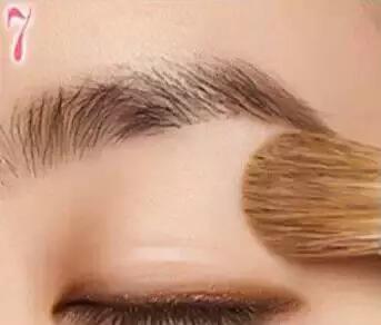 双眼皮贴化妆前还是化妆后贴,化妆先贴双眼皮贴还是先画眼影