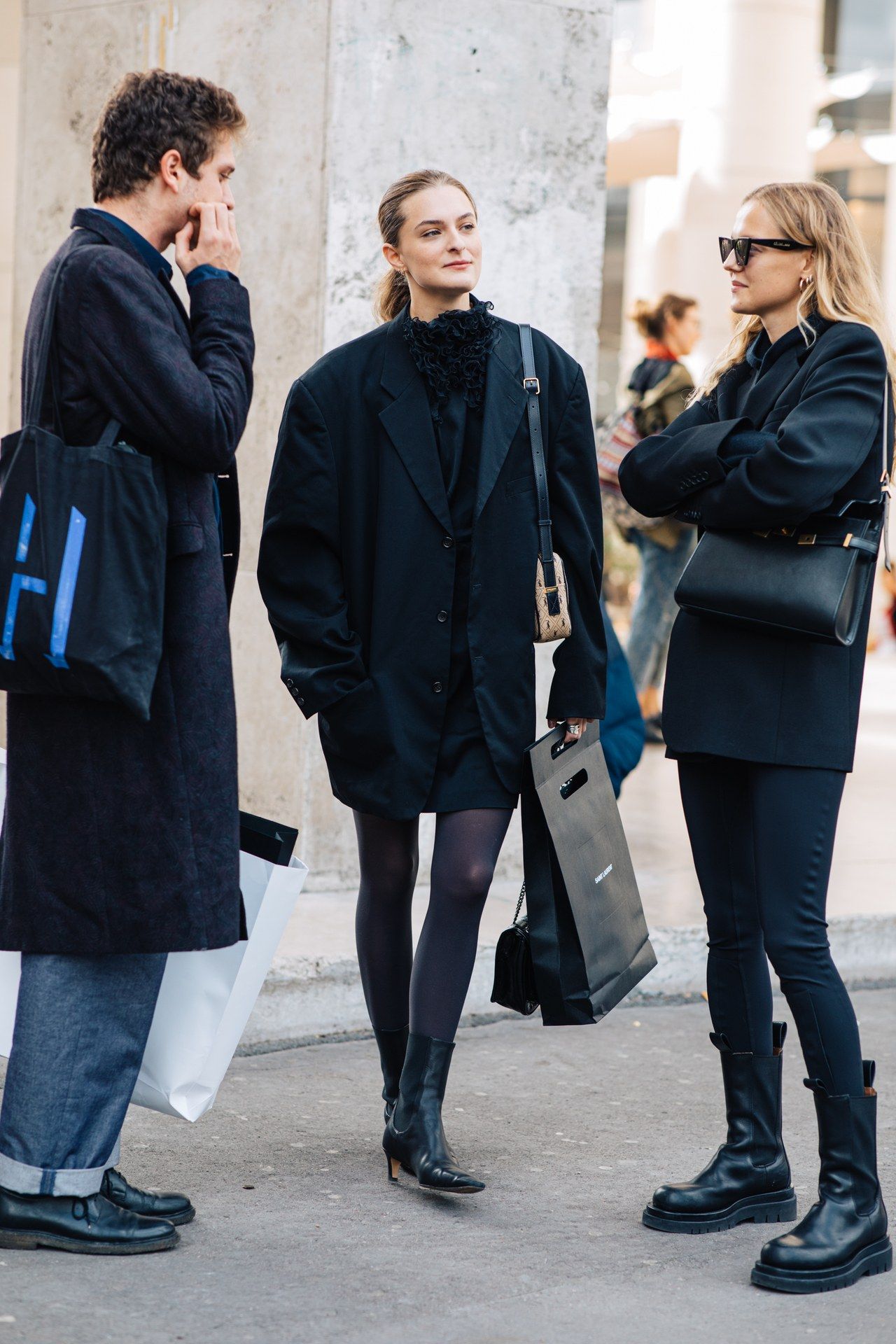 适合小个子粗腿的烟筒靴,今年最火的粗跟烟筒靴