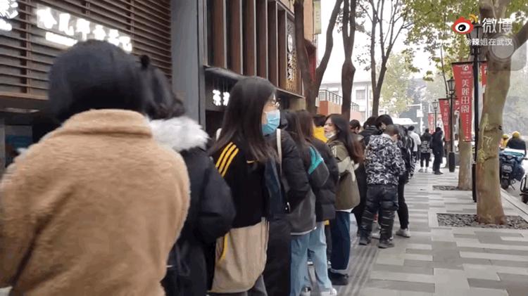 1杯奶茶炒到500元好喝吗,奶茶炒到2000元一杯