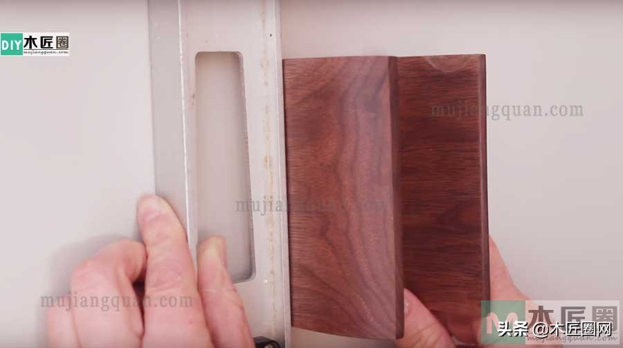 吉他架挂墙怎么做,自制吉他挂壁架尺寸