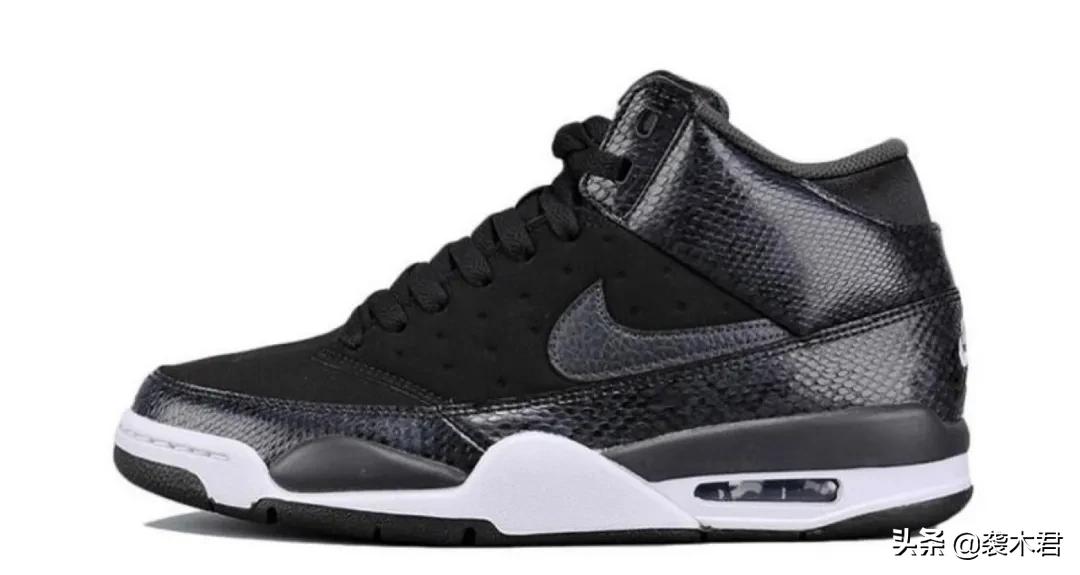 nike今年夏天推出的三款鞋型,nike哪个系列的鞋穿着最舒服好