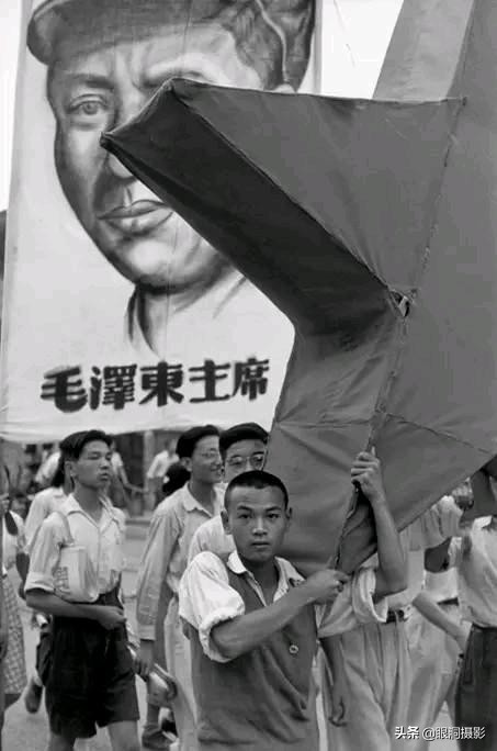 摄影大师布列松作品,法国摄影家亨利卡蒂埃布列松