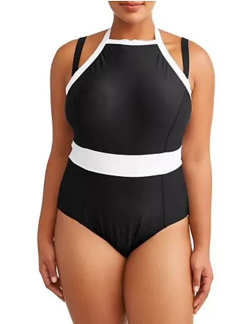 有病吗?出国旅行必逛的居然是国内也有的耐克和HM?