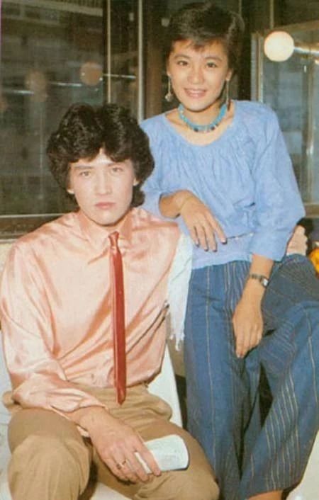 57岁费翔和母亲照片图文,费翔梦里的照片