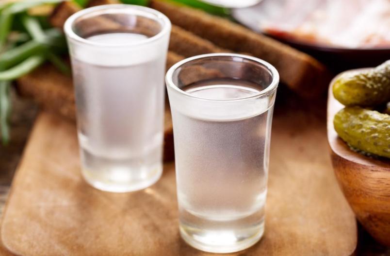 牛栏山红星二锅头销量对比,红星二锅头与牛栏山二锅头谁更好