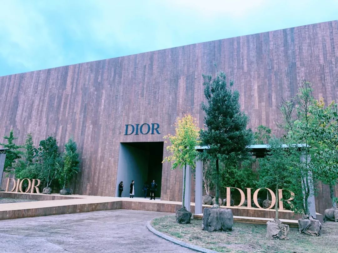 dior值得买的马鞍包是哪款,dior最好的十款包