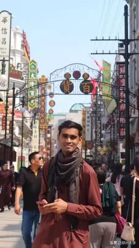 祖国,世界各地的郑大人为您送上祝福!