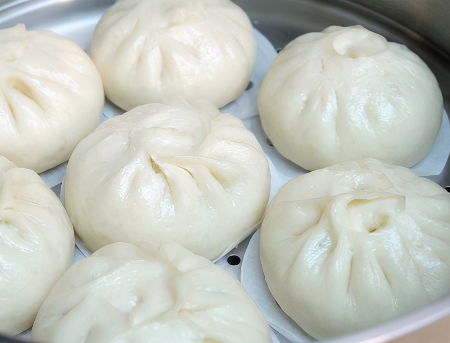 香菇油菜包子，食材怎么去水？学会窍门，拌馅不出水，包子更好吃