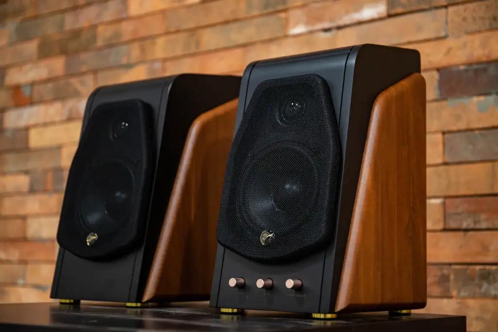 惠威m200音响监听,惠威M200音箱音质怎么样