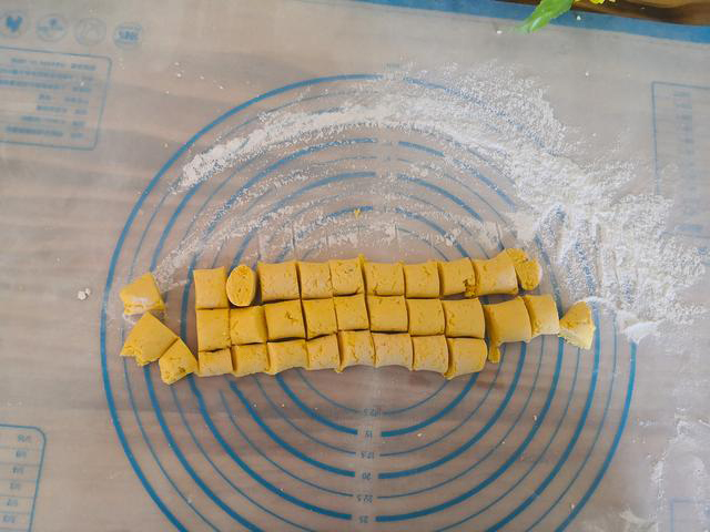 这几种食物女人越吃越漂亮,这道菜润肤美肤常吃让你青春永驻