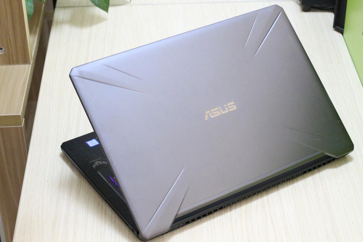 华硕飞行堡垒6测评,华硕飞行堡垒61060版测评