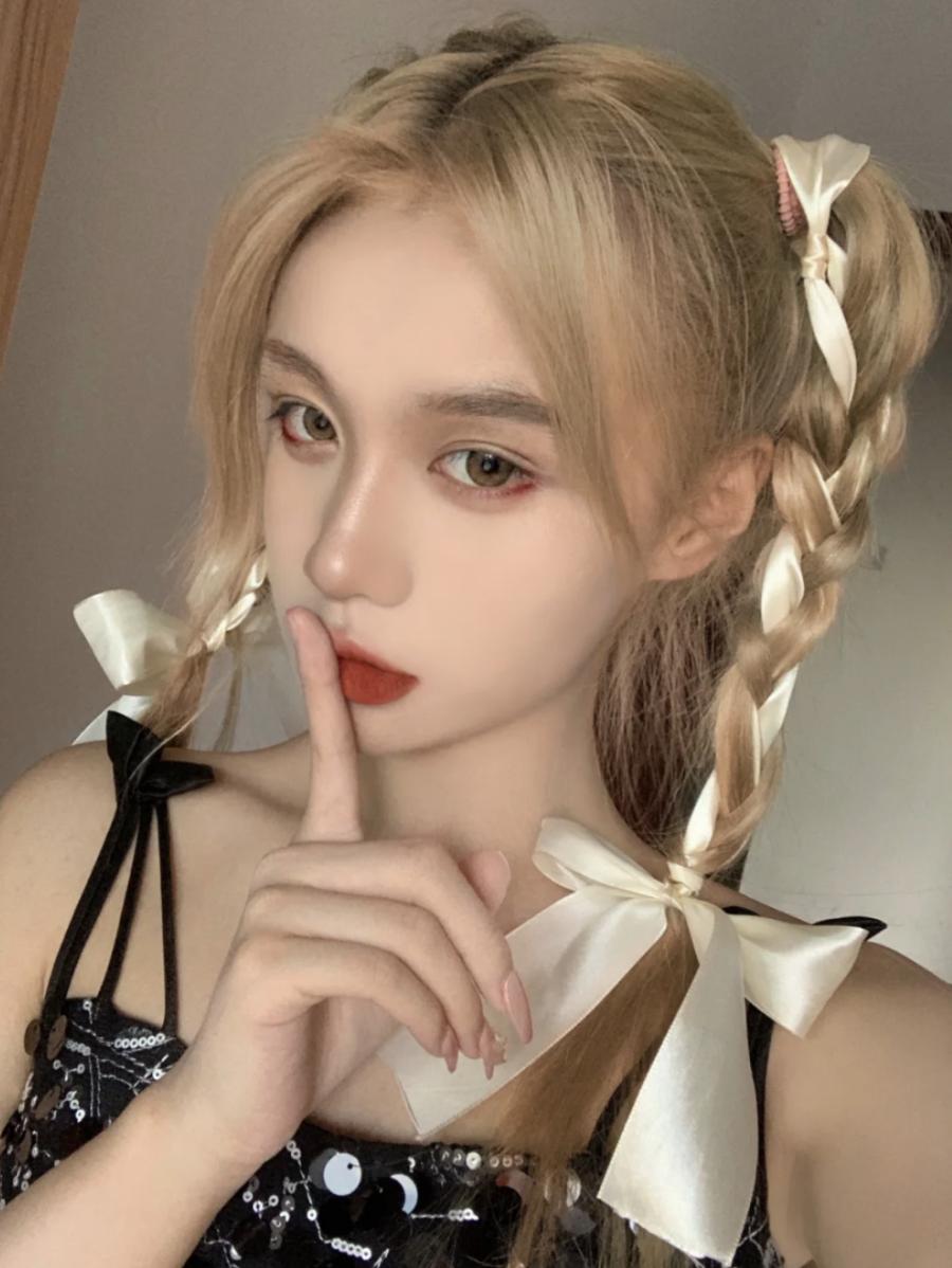 适合披头发显脸小的发型,2019流行这4款发型也太显脸小了