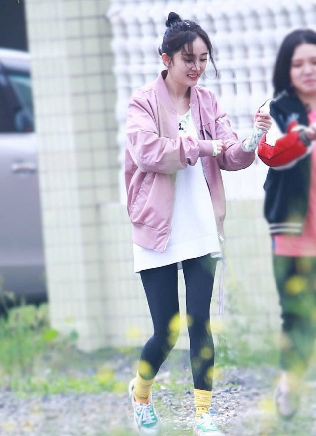 高个子适合鲨鱼裤老爹鞋穿搭吗,最搭配鲨鱼裤的老爹鞋