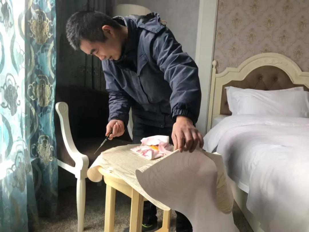 一位外地来的墙纸工,努力多少年,可以买上车子房子?