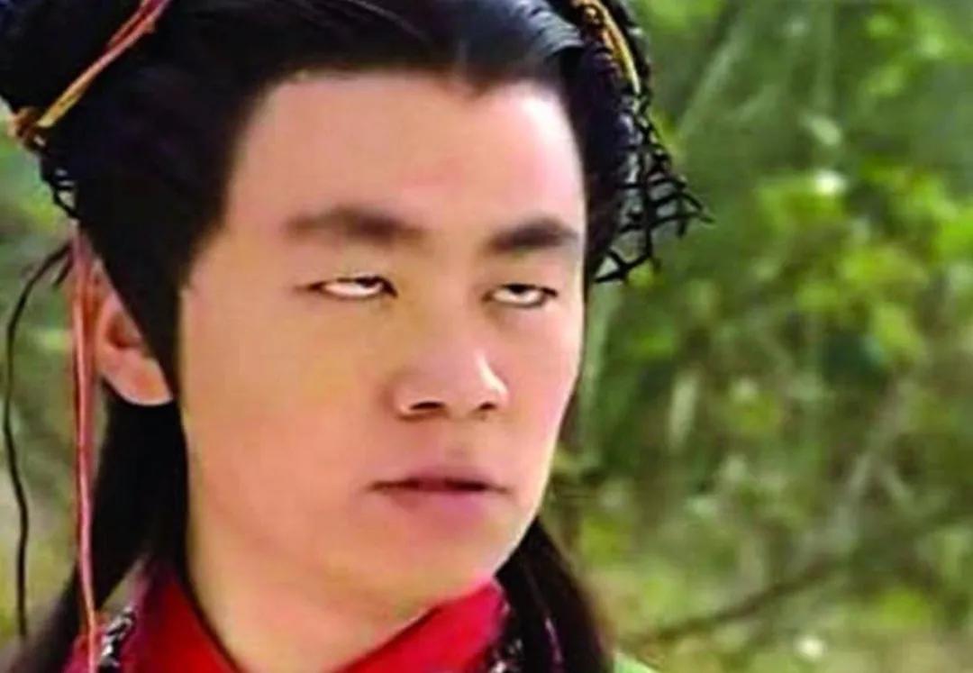 头发越来越长了终于可以留起来了,头发越来越长了打算剪短