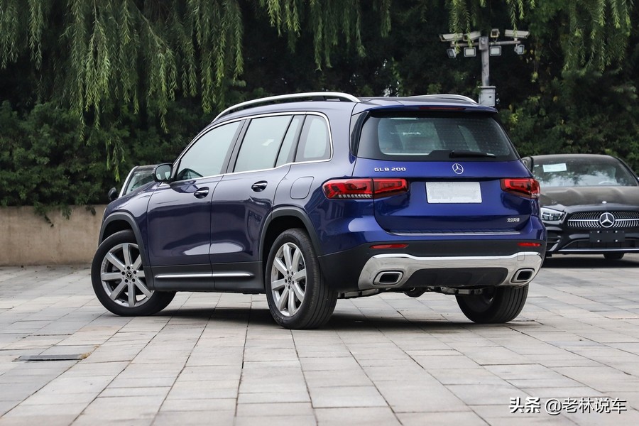 宝马x12.0t和23款奔驰glb2.0t,宝马x12.0和奔驰glb1.3哪个性价比高