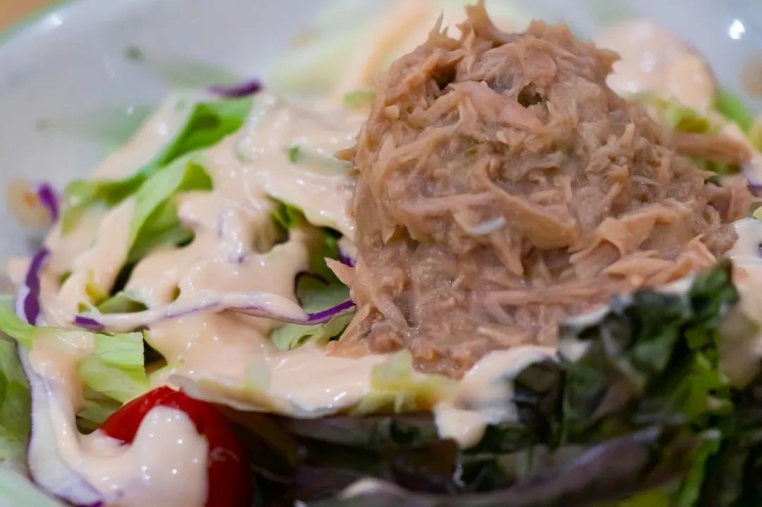 吃过萨莉亚的人，一半都给了“差评”